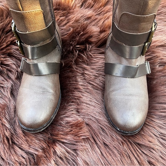 DV by Dolce Vita "Lucile" Boots - Picture 10 of 15